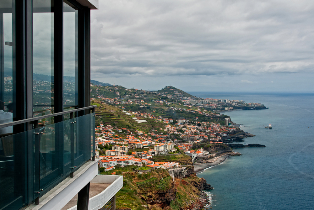 347_Madera_Fajas do Cabo Girao - widok na Camare de Lobos i Funchal.jpg